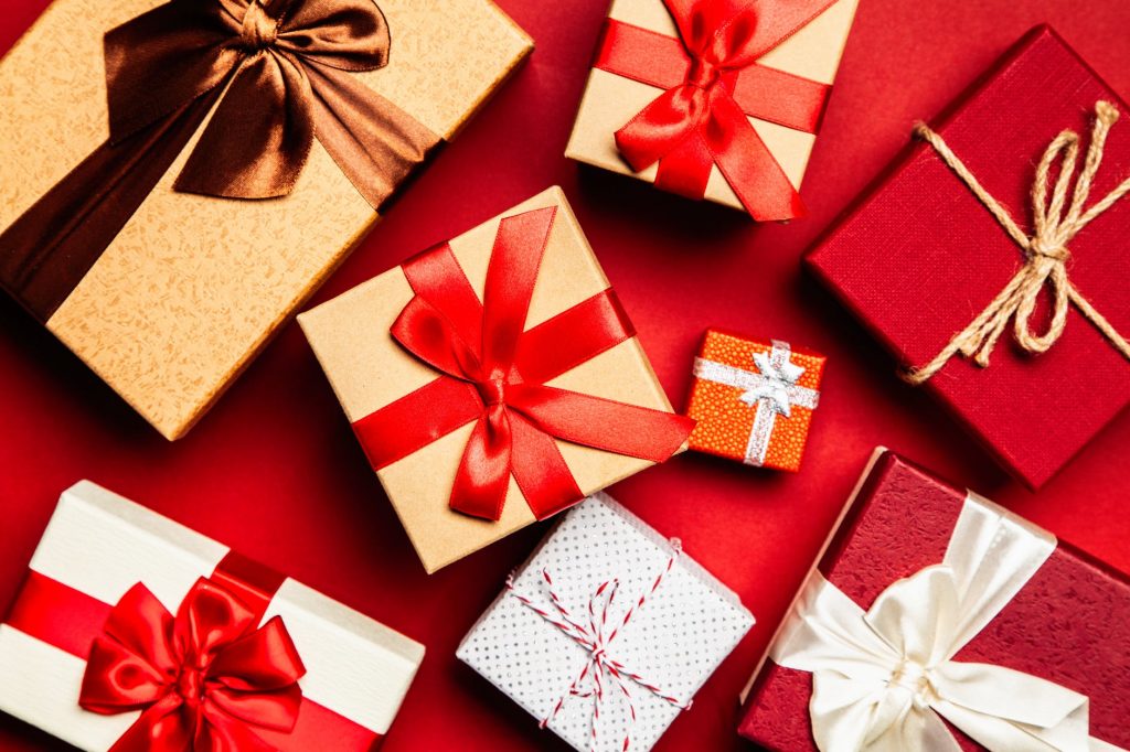Julklappsspel där alla får en julklapp Julklappsspel SpelRegler